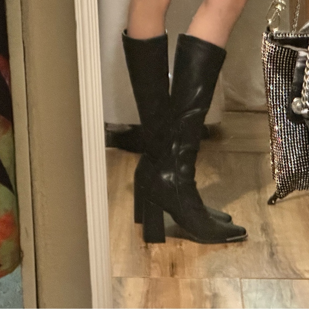 extra pics! - Picture 4 of 4